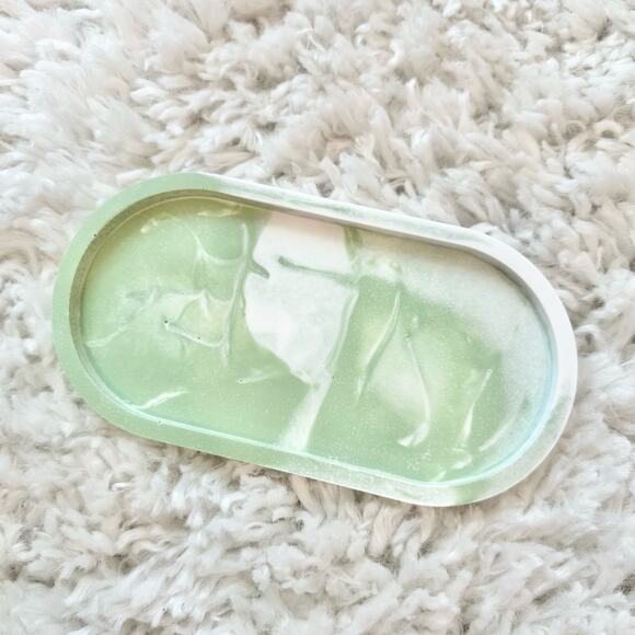 Handmade eco resin matcha green swirl tie dye catch all tray 7"x4" - Picture 1 of 2